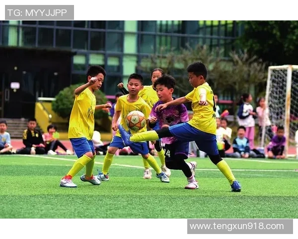 安徽足球小将崭露头角努力追梦展现青春风采与拼搏精神